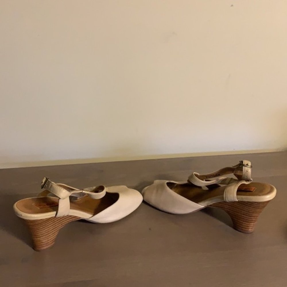 Miz Mooz “Guthrie” Leather Heels - Women’s Size 8 - Picture 6 of 7